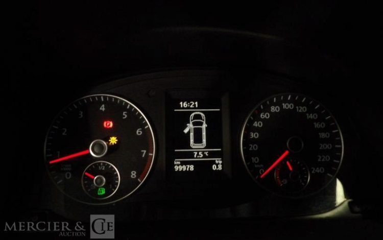 VOLKSWAGEN CADDY FOURGON 2.0 ECOFUEL 110 BLEU CN-367-PY