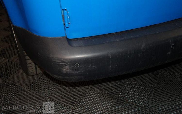 VOLKSWAGEN CADDY FOURGON 2.0 ECOFUEL 110 BLEU CN-367-PY