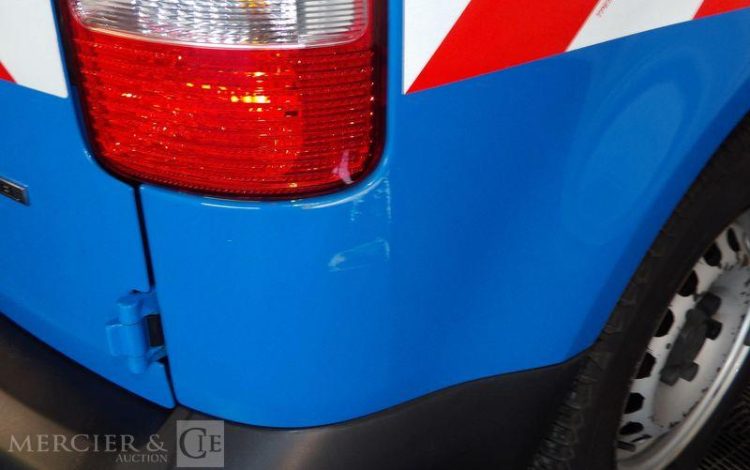 VOLKSWAGEN CADDY GNV BLEU CN-421-KF