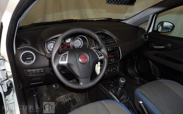 FIAT PUNTO SOCIETE 1.4 GNV 75 DYNAMIC BLANC CN-716-LJ