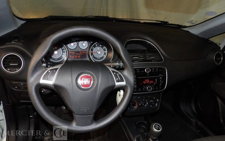 FIAT PUNTO SOCIETE 1.4 GNV 75 DYNAMIC BLANC CN-716-LJ