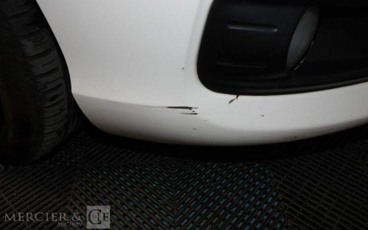 CITROEN C4 1,6 HDI 90CH ATTRACTION BLANC CS-442-VX