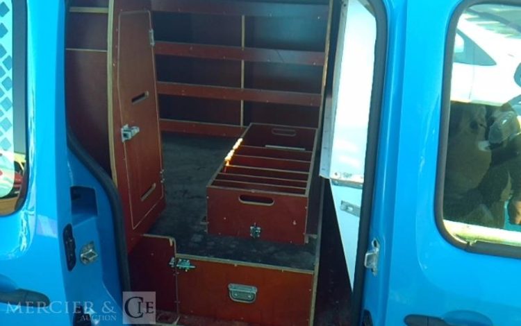 RENAULT KANGOO DCI BLEU CW-197-KV