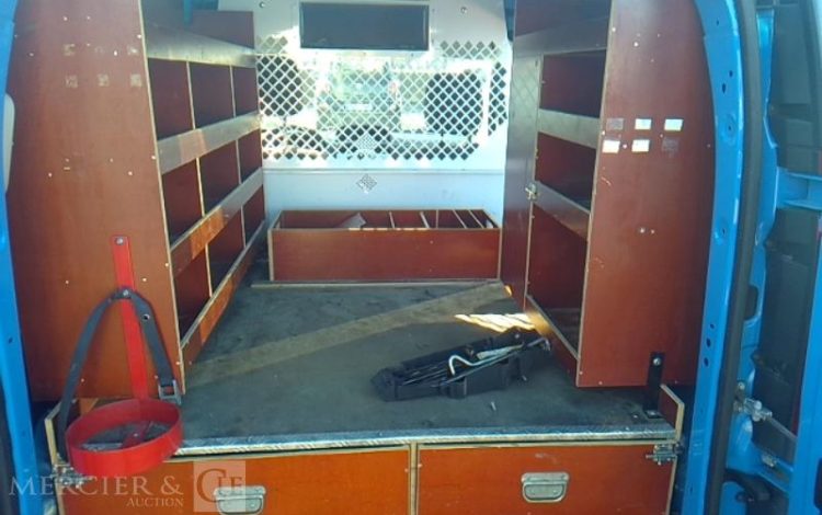 RENAULT KANGOO DCI BLEU CW-197-KV