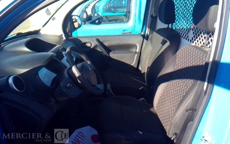 RENAULT KANGOO DCI BLEU CW-197-KV