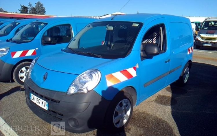 RENAULT KANGOO DCI BLEU CW-197-KV