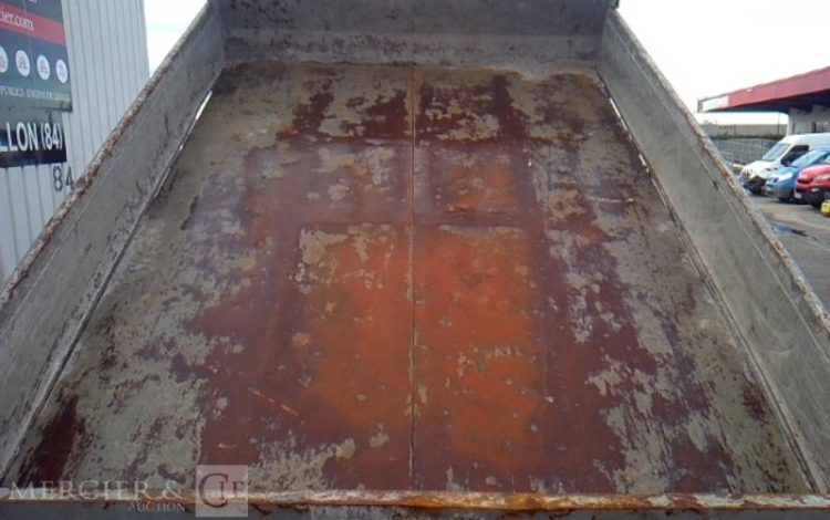 IVECO 35C13 BENNE SIMPLE CABINE COFFRE  CX-297-BR