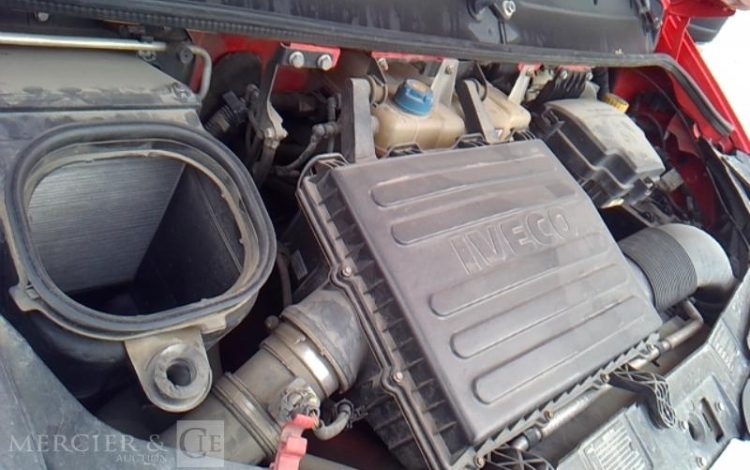 IVECO 35C13 BENNE SIMPLE CABINE COFFRE  CX-297-BR