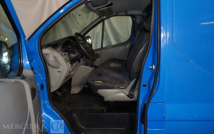 RENAULT TRAFIC 2.0 DCI 90 1T0 L1H1 CONFORT BLEU CX-443-ZN