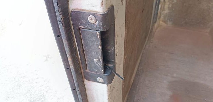 FORD TRANSIT 2006 TRACTION PHASE 2 280M 2.2 TDCi 16V DPF FOURGON MOYEN TOLE 100CV BLANC CX-800-AB