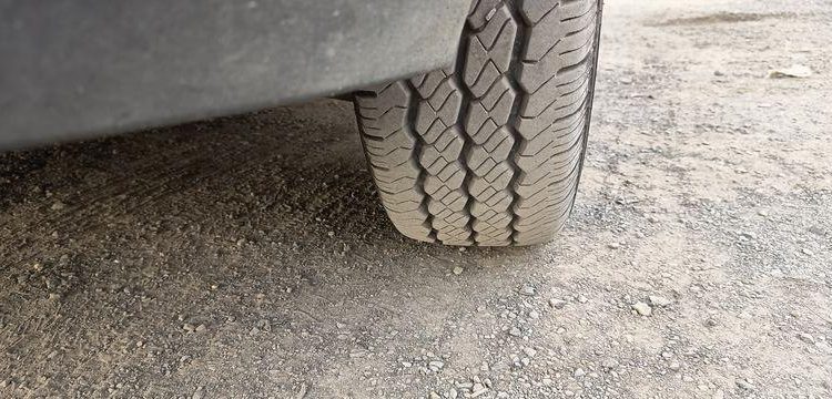 FORD TRANSIT 2006 TRACTION PHASE 2 280M 2.2 TDCi 16V DPF FOURGON MOYEN TOLE 100CV BLANC CX-800-AB