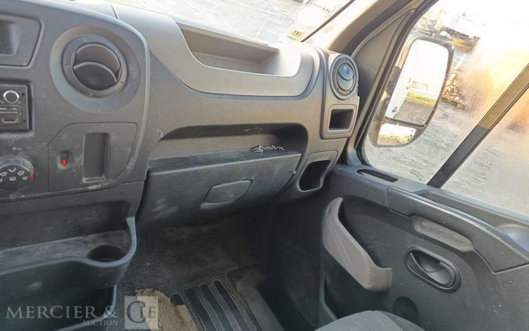 RENAULT MASTER FOURGON  DX-677-SH