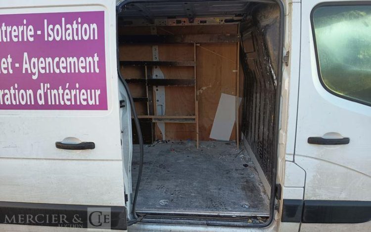 RENAULT MASTER FOURGON  DX-677-SH