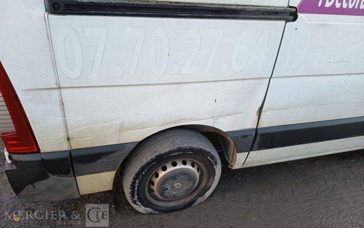 RENAULT MASTER FOURGON  DX-677-SH