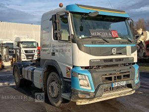 VOLVO FM BLANC DY-852-KT