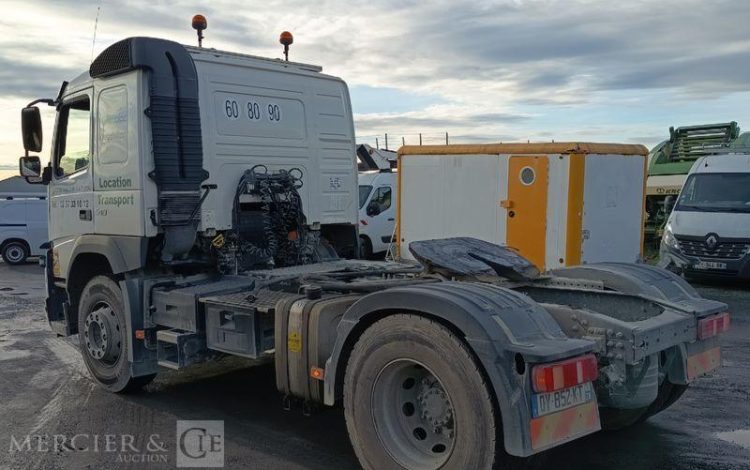 VOLVO FM BLANC DY-852-KT