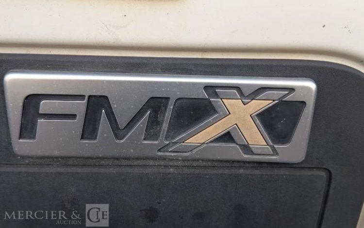 VOLVO FM BLANC DY-852-KT