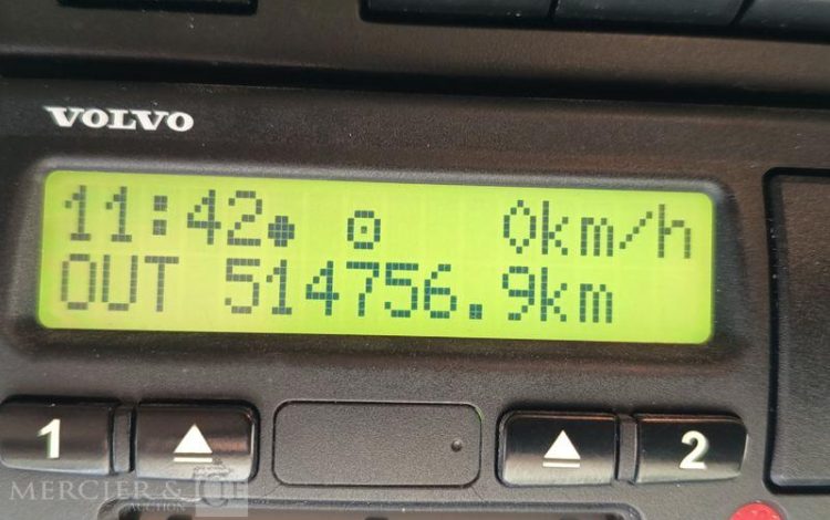 VOLVO FM BLANC DY-852-KT