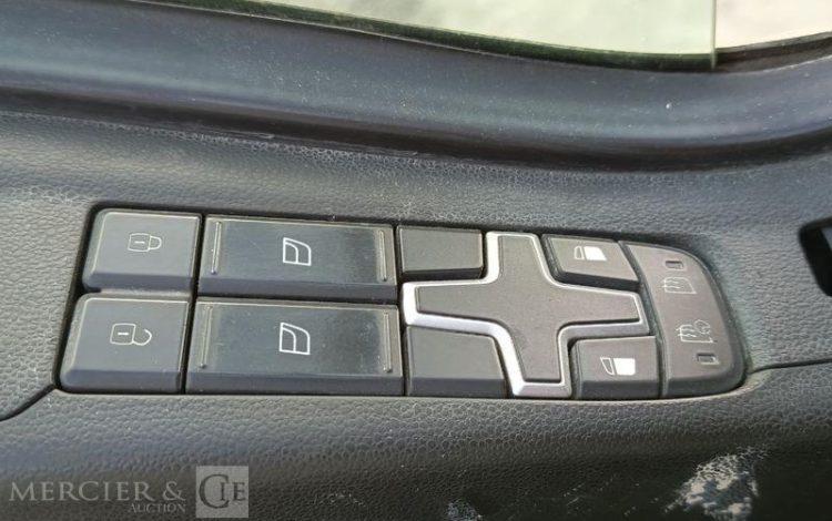 VOLVO FM BLANC DY-852-KT