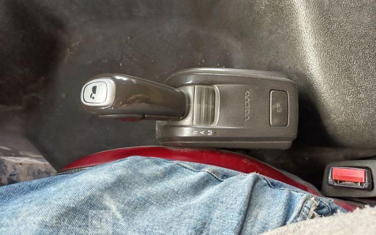 VOLVO FM BLANC DY-852-KT