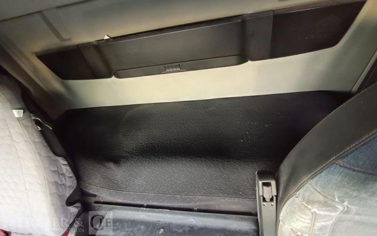 VOLVO FM BLANC DY-852-KT