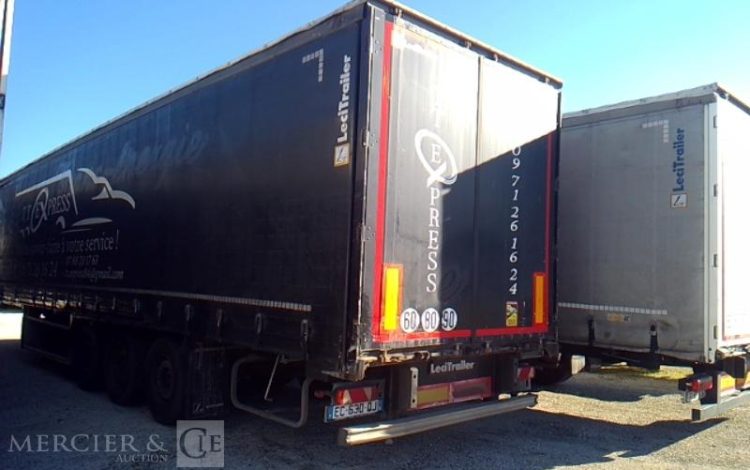 LECITRAILER SEMI REMORQUE BACHE 3 ESSIEUX PTAC 38T NOIR EC-630-QJ