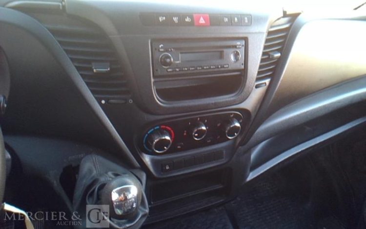 IVECO 35C13 BENNE  EE-062-CH