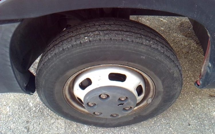 IVECO 35C13 BENNE  EE-062-CH