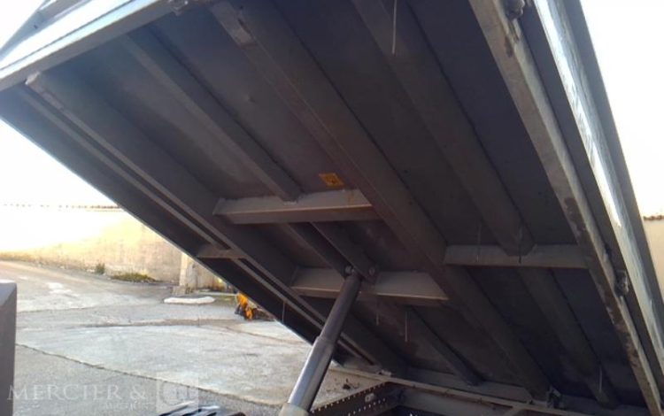 IVECO 35C13 BENNE  EE-062-CH