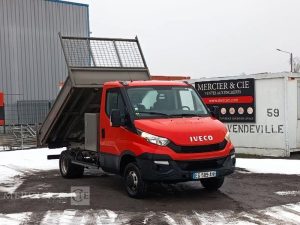 IVECO 35C13 BENNE SIMPLE CABINE COFFRE  EG-589-AH