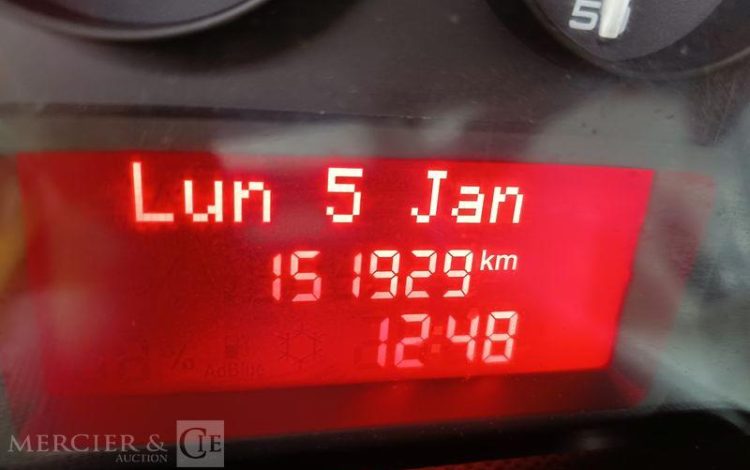 IVECO 35C13 BENNE SIMPLE CABINE COFFRE  EG-589-AH