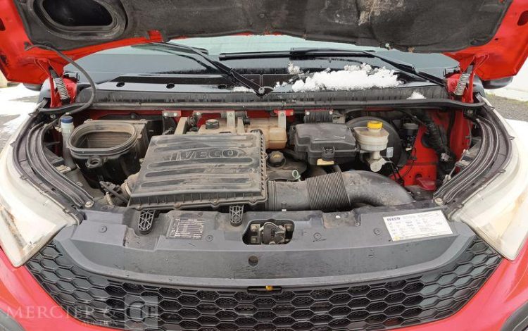 IVECO 35C13 BENNE SIMPLE CABINE COFFRE  EG-589-AH