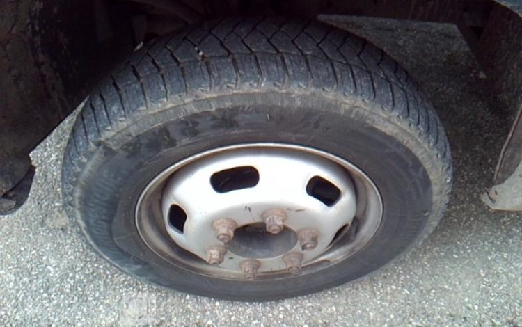 IVECO 35C13 BENNE SIMPLE CABINE COFFRE  EG-751-NV