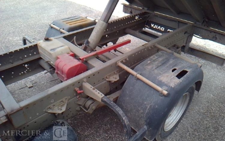 IVECO 35C13 BENNE SIMPLE CABINE COFFRE  EG-751-NV