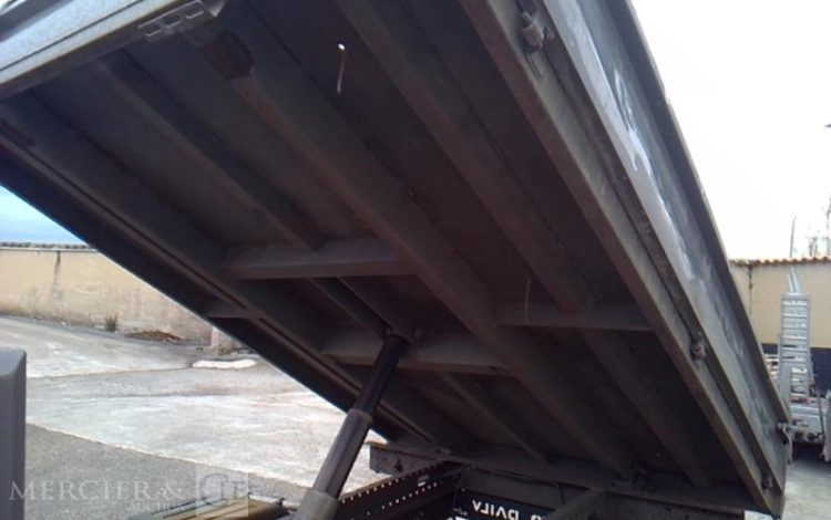 IVECO 35C13 BENNE SIMPLE CABINE COFFRE  EG-751-NV