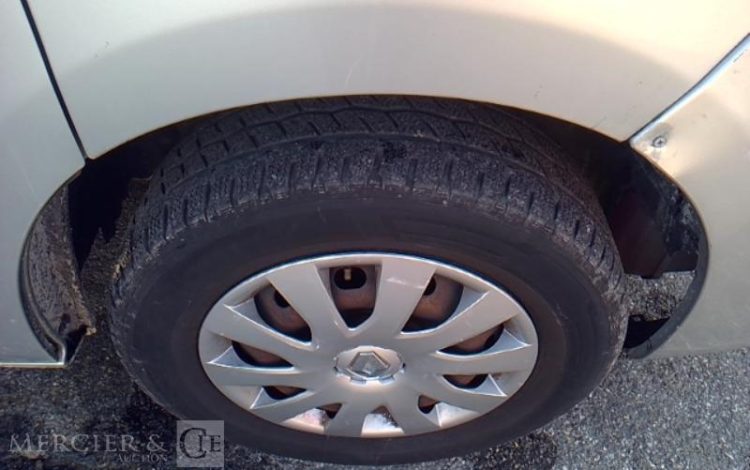 RENAULT TRAFIC  EL-278-XP