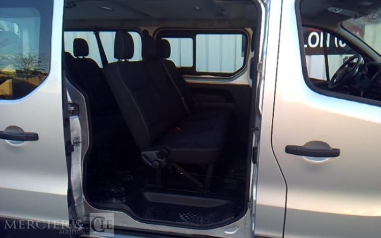 RENAULT TRAFIC  EL-278-XP