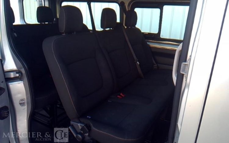 RENAULT TRAFIC  EL-278-XP