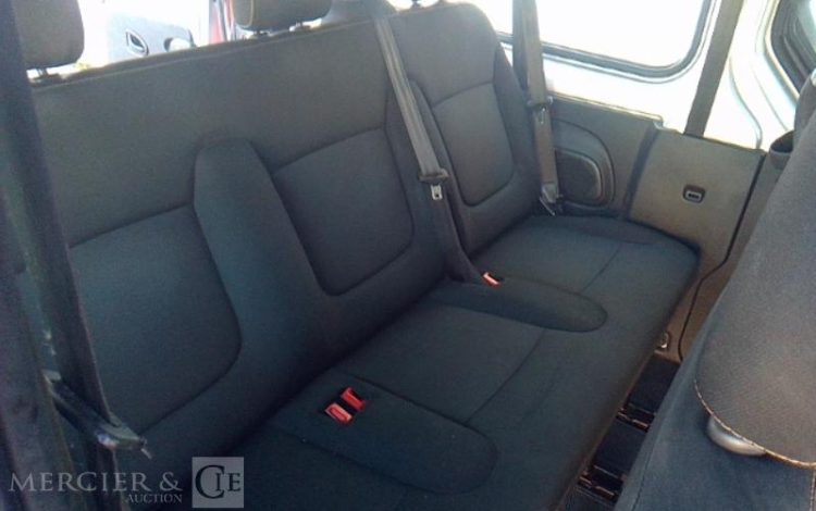 RENAULT TRAFIC  EL-278-XP