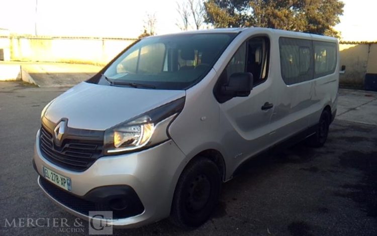 RENAULT TRAFIC  EL-278-XP