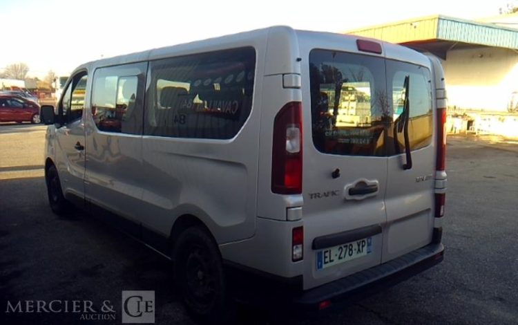 RENAULT TRAFIC  EL-278-XP