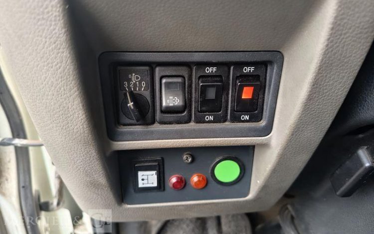 NISSAN CABSTAR NT400 AVEC NACELLE MULTITEL MT202 – 20 METRES – 2404 HEURES – ANNEE 2017 BLANC EL-347-SQ