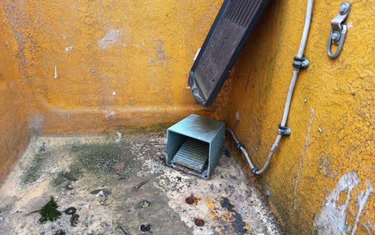 NISSAN CABSTAR NT400 AVEC NACELLE MULTITEL MT202 – 20 METRES – 2404 HEURES – ANNEE 2017 BLANC EL-347-SQ