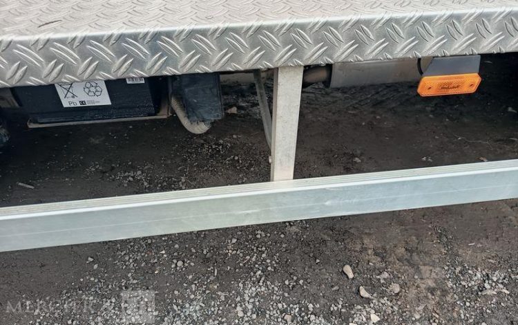 NISSAN CABSTAR NT400 AVEC NACELLE MULTITEL MT202 – 20 METRES – 2404 HEURES – ANNEE 2017 BLANC EL-347-SQ