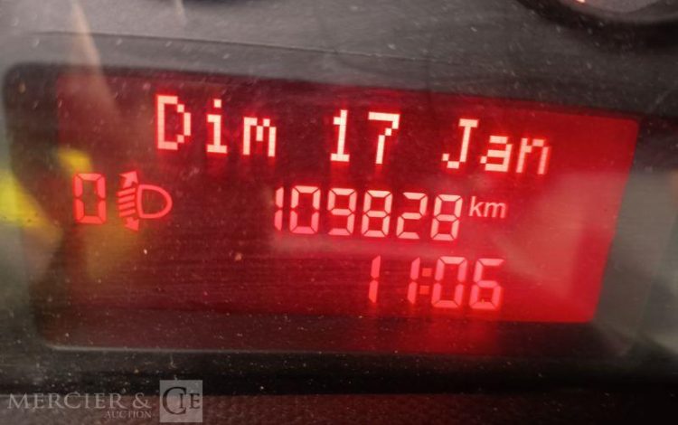 IVECO 35C12 BENNE SIMPLE CABINE COFFRE  EP-051-NV