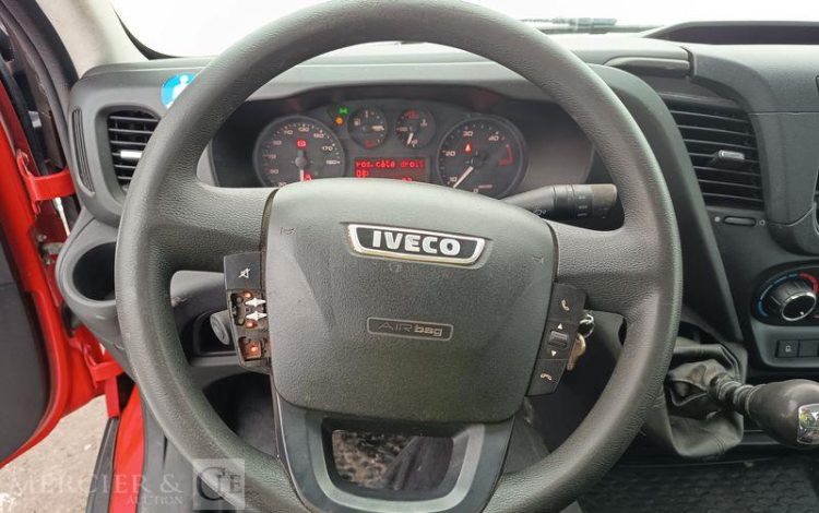 IVECO 35C12 BENNE SIMPLE CABINE COFFRE  EP-051-NV