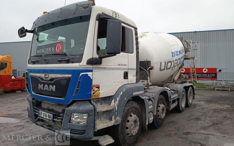 MAN TGS 32,420 PORTEUR TOUPIE A BETON – PTRA 32 TONNES – 159486 KMS – ANNEE 2017 BLANC EP-916-HW