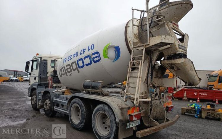 MAN TGS 32,420 PORTEUR TOUPIE A BETON – PTRA 32 TONNES – 159486 KMS – ANNEE 2017 BLANC EP-916-HW