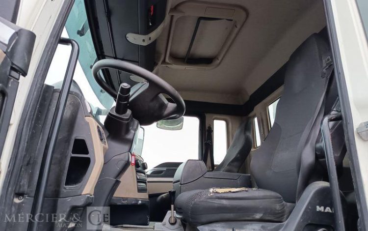 MAN TGS 32,420 PORTEUR TOUPIE A BETON – PTRA 32 TONNES – 159486 KMS – ANNEE 2017 BLANC EP-916-HW
