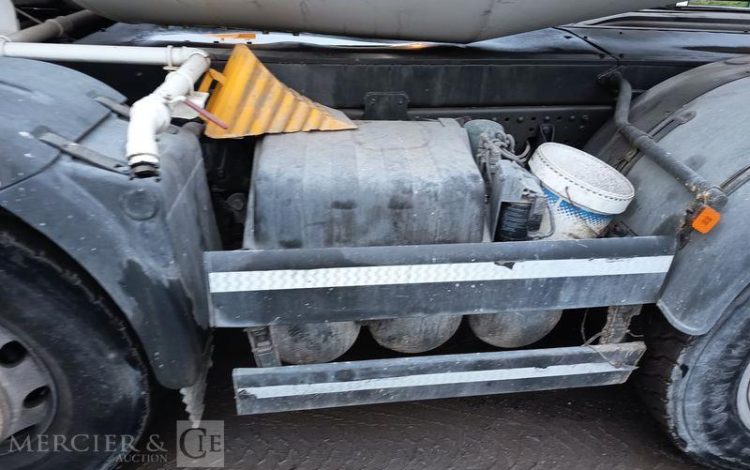 MAN TGS 32,420 PORTEUR TOUPIE A BETON – PTRA 32 TONNES – 159486 KMS – ANNEE 2017 BLANC EP-916-HW